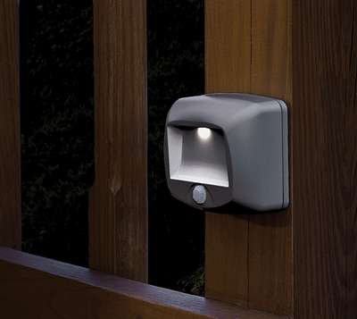 Настенный LED светильник автономный Mr Beams Stair Light, коричневый [MB520]