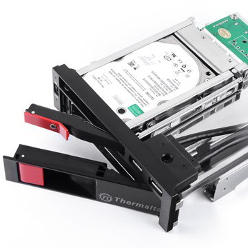 Док станция для HDD Thermaltake ST0026Z Max5 Duo