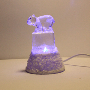 Мишка на ледяном кубике ORIENT NY5062, подсветка 7 цветов, питание от USB	26756