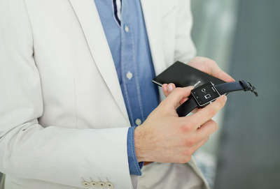 Микродисплей Sony SW2 SmartWatch