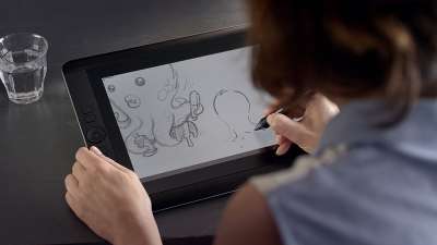 Графический планшет Wacom Cintiq Companion 256 ГБ [DTH-W1300L-2]