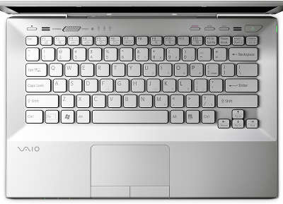 Ноутбук Sony VAIO VPC-SB3M1R/W White 13.3" HD/ i3-2330M/ 4/ 500Gb/ HD6470 512/ Multi/ WF/BT/CAM/ W7HP