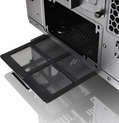 Корпус Thermaltake Level 20 GT RGB Plus, серебристый, ATX, Без БП (CA-1K9-00F1WN-01)