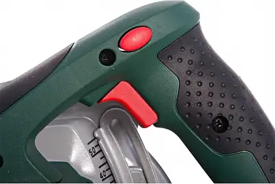 Циркулярная пила (дисковая) Bosch PKS 55 1200Вт (ручная) D диска.:160мм (0603500020)