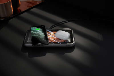 Беспроводное зарядное устройство ZENS Liberty 16 Coil Dual Wireless Charger Glass, Black [ZEDC09G/00]