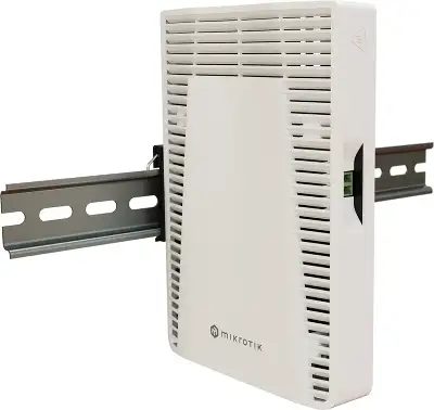 Коммутатор MikroTik CRS304-4XG-IN 1x1Гбит/с 4x10Гбит/с 1PoE управляемый