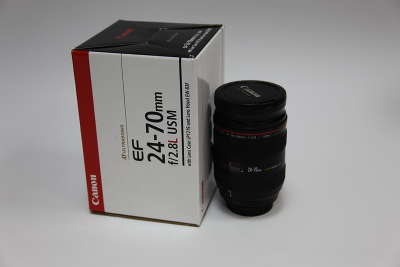 Объектив Canon EF 24-70 мм f/2.8L USM  (товар уценён)