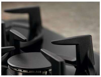 Встраиваемые газовые панели ELECTROLUX/ Газовая варочная поверхность 75 см- газ на стекле, 3 чугунных держателя, газконтроль варочной поверхности, интегрированный автоподжиг варочной поверхности, конфорки: Конфорка ускоренного нагрева, средней мощности, К