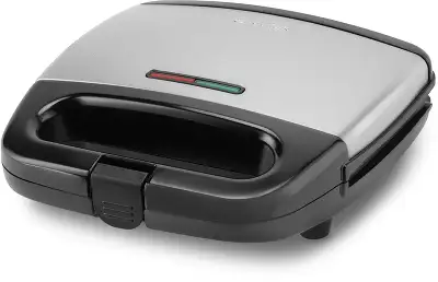 Сэндвичница Vitek VT-7147 750Вт черный/серебристый