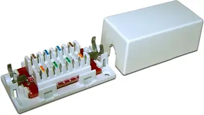 Адаптер проходной Lanmaster LAN-CNB-UTP6 белый