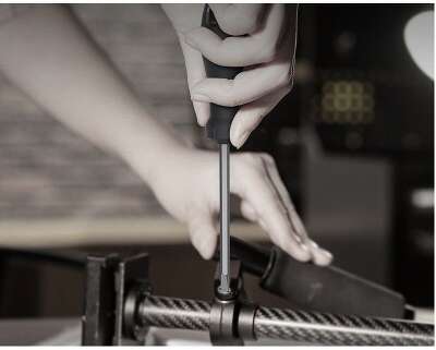 Двухсторонняя отвертка Home Series Black Deli HT1055 SL5+PH1, длина жала 100мм, эксклюзивный дизайн, рукоятка из высококачественного софттач пластика