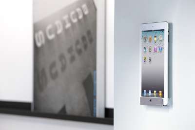 Настенный алюминиевый держатель Just Mobile Horizon Wall Mount для iPad [WM-818]