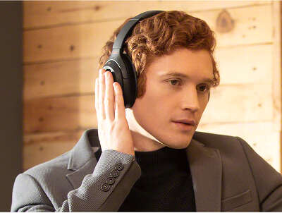 Беспроводные наушники Sony WH-1000XM4 с шумоподавлением, чёрные