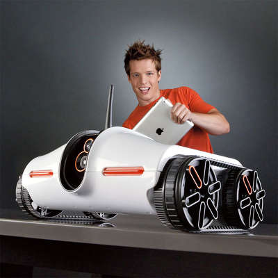 Игрушечный танк Brookstone Rover Spy Tank для iPad