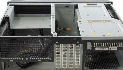 Корпус SilverStone GD06B, черный, mATX, Без БП (SST-GD06B)