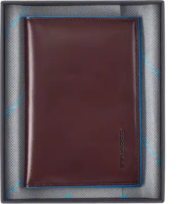 Обложка для паспорта Piquadro Blue Square PP5255B2/MO коричневый натур.кожа