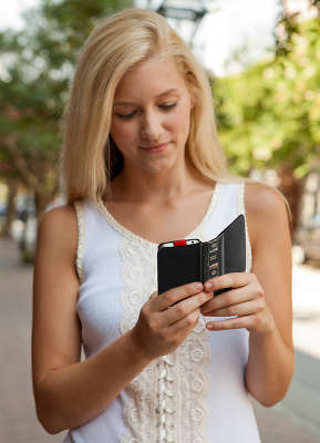 Чехол кожаный для iPhone 4/4S Twelve South BookBook, черный [12-1206]