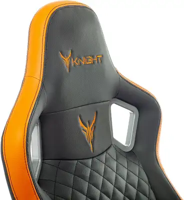 Кресло игровое Knight Outrider черный/оранжевый ромбик эко.кожа с подголов. крестов. металл