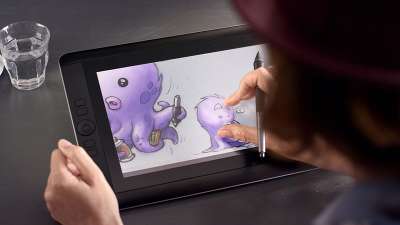 Графический планшет Wacom Cintiq Companion 256 ГБ [DTH-W1300L-2]