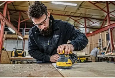 Эксцентриковая шлифмашина DeWalt DWE6423-QS D125мм