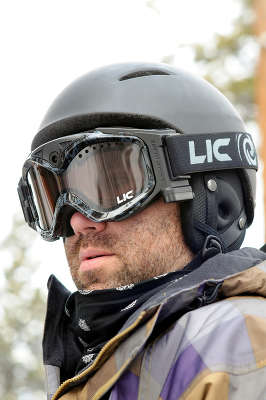 Видеомаска для зимних видов спорта Liquid Image LIC337B Snow Board Goggle Summit Series черная