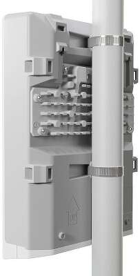 MikroTik CRS318-1Fi-15Fr-2S-OUT Коммутатор 15FR with RouterOS L5 license