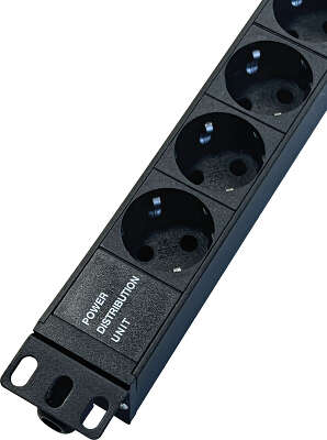 Блок распределения питания NTSS NTSS-PDU-DA2037 гор.размещ. 9xSchuko базовые 16A клеммная колодка