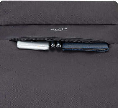 Рюкзак для ноутбука 15.6" RIVA 7562, черный