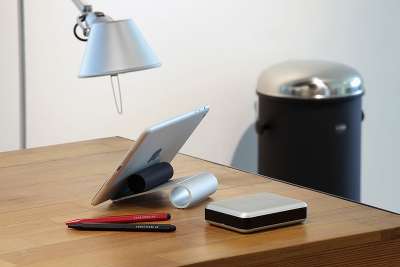 Алюминиевая подставка Just Mobile ST-828 для iPad