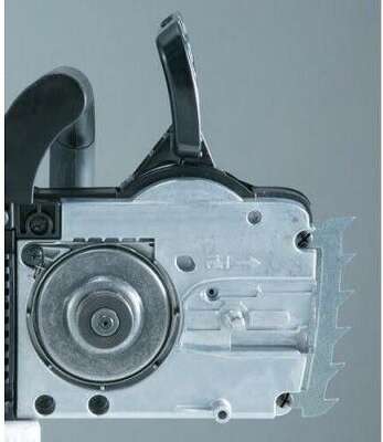 Цепная пила Makita UC4050A от сети 2000Вт дл.шины:16" (40cm)
