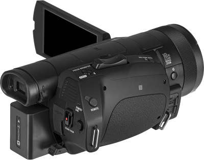 Видеокамера Sony HandyCam FDR-AX700