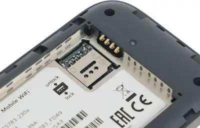 Модем 3G/4G Huawei Mobile 3 E5783-230a Wi-Fi Firewall +Router внешний черный