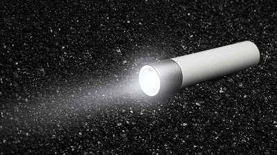 Внешний аккумулятор с фонариком Xiaomi Mi Power Bank Flashlight 3250 мАч [MUE4084GL]