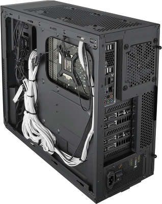 Корпус Corsair Carbide Series™ 200R Compact, ATX, без БП [CC-9011023-WW] MiddleTower