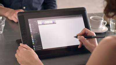 Графический планшет Wacom Cintiq Companion 256 ГБ [DTH-W1300L-2]